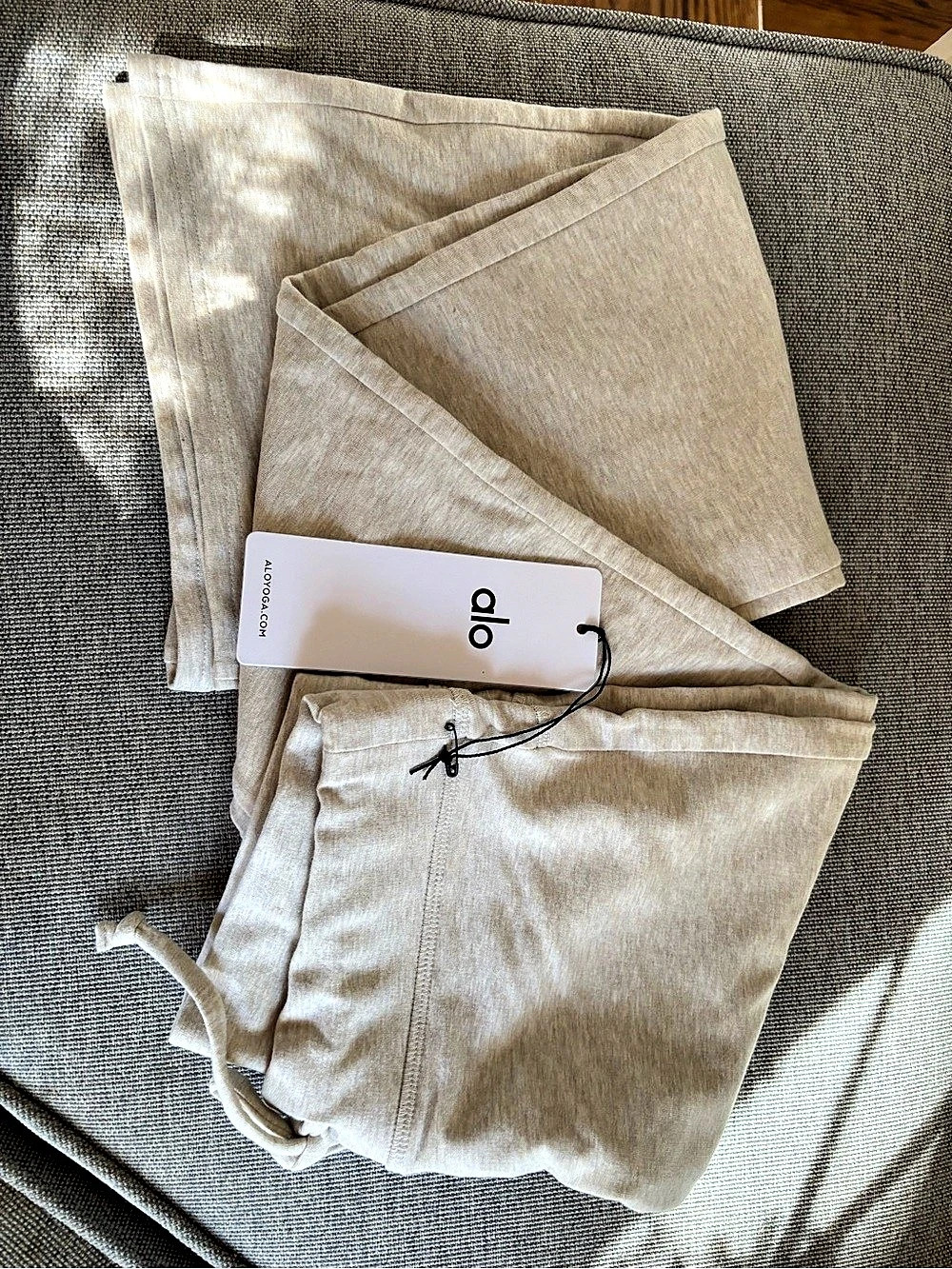 ALO Sway Boot Cut Sweatpants Beige- Size Small: NWT